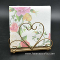 Modern simple heart-shaped paper towel holder